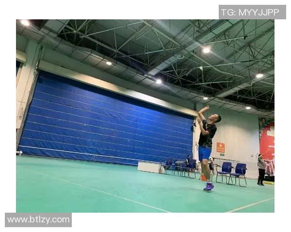 科学羽毛球耐力训练与欧冠足球技巧的完美结合探讨 科学羽毛球耐力训练与欧冠足球技巧的完美结合探讨